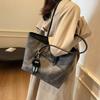 New Shoulder Bag Women's Casual Retro Large-capacity Simple Winter Tote Bag Commuter Fashion Bag