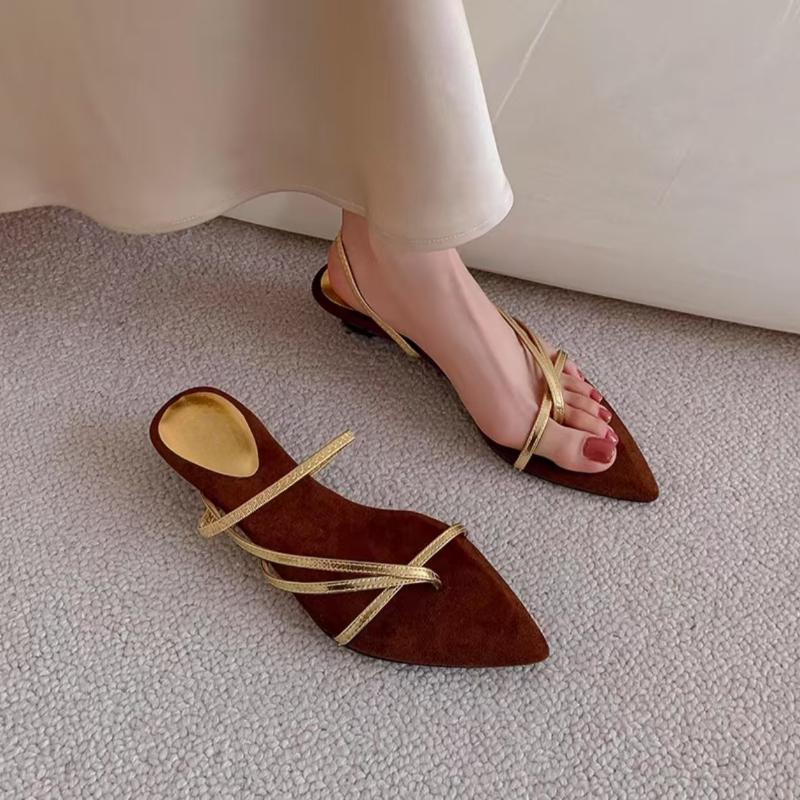 Fashion 2025 New Pointed Toe Elegant Wedge Sandals Women's French Retro Outwear Summer Casual Beach Slippers