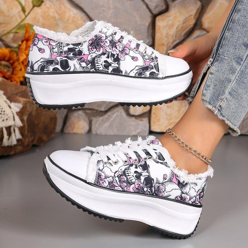 Large size platform casual graffiti canvas shoes spring and autumn new low-top lace-up women's shoes