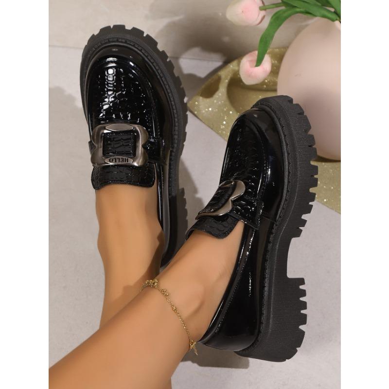 Mokasyny na grubej podeszwie dla kobiet w dużych rozmiarach, Nowe buty pojedyncze na wiosnę i jesień 2025, Modne skórzane półbuty w stylu brytyjskim