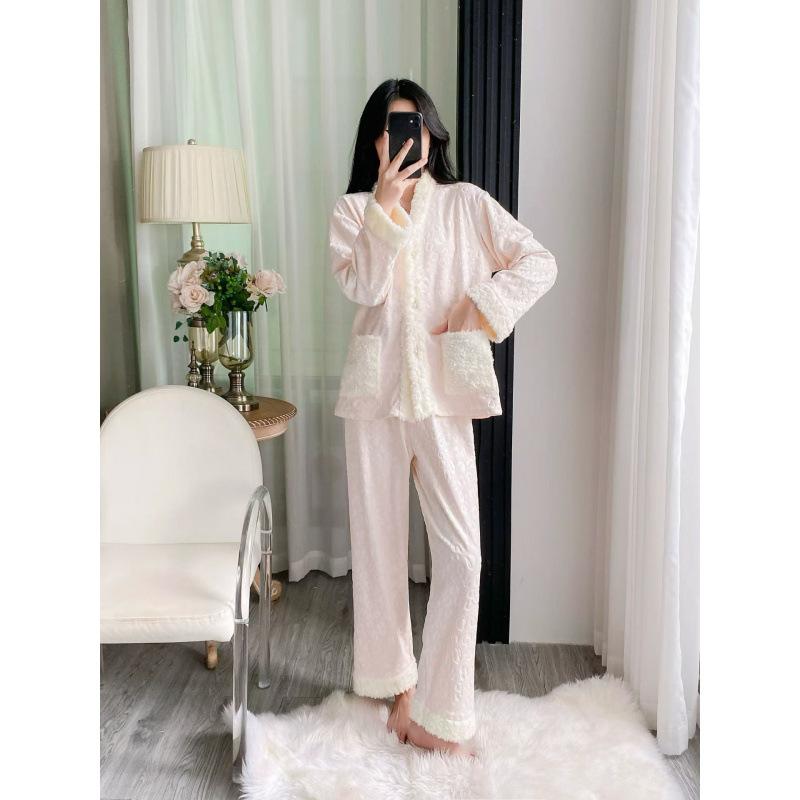 1011 autumn and winter new island velvet pajamas women's small fragrant wind fur collar thickened warm double-sided velvet loungewear set