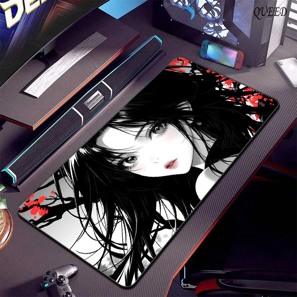 Black White Anime Girl Mouse Pad Large Gaming NonSlip Cool Mousepad Keyboard Pad Laptop Computer DeskMat Lock Edge Mouse Carpet