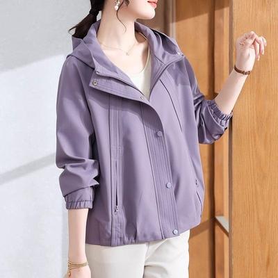 Mother's Autumn Casual Trench Coat, New Style for Middle-aged and Elderly Women, Loose, Elegant, Solid Color, Slimming, Hooded Clothing