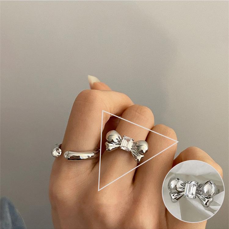S925 Silver-Plated Imitation Pearl Flower Ring – Elegant Retro Palace Style