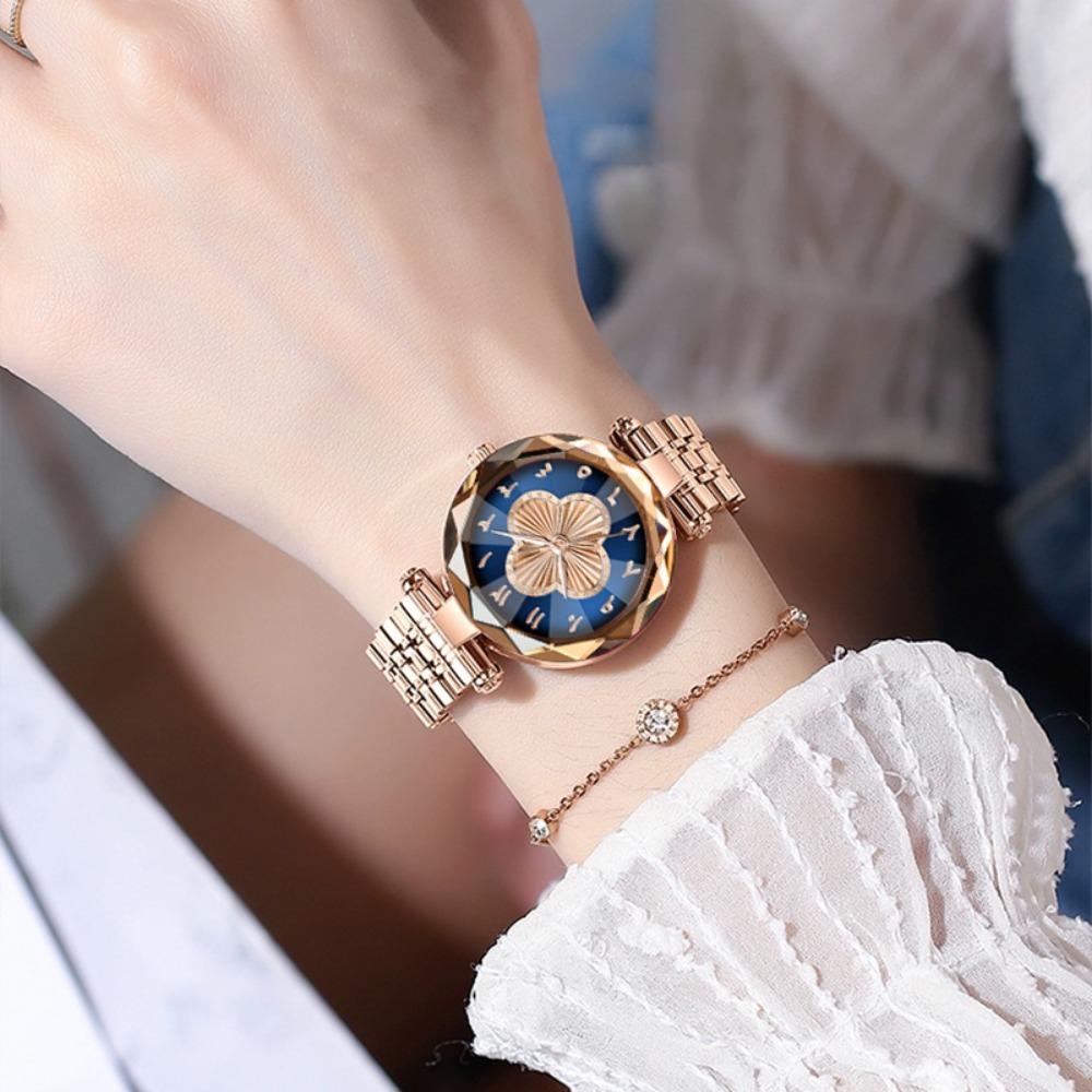 Orologio da Polso da Donna al Quarzo Quadrifoglio Vetro Sfaccettato Bracciale in Acciaio Inossidabile Orologio da Polso Moda Numeri Arabi Orologio Elegante