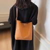 Autumn and winter high-end sense large-capacity tote bag bucket bag women's commuting large-capacity shoulder bag handbag