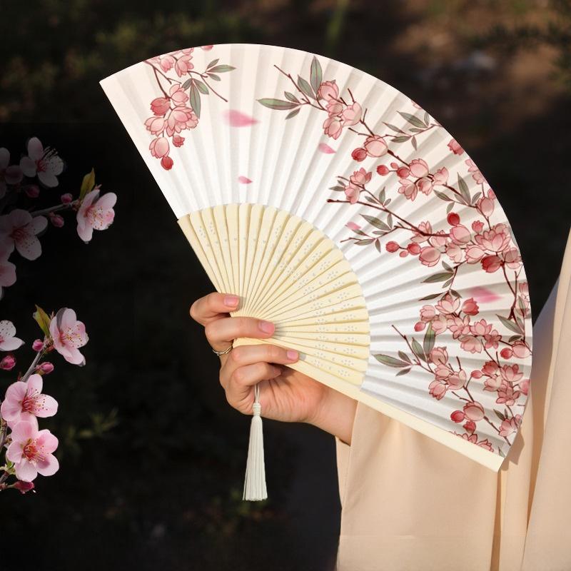 Traditional Chinese Sle Hand Fan Women's Qipao Dance Fan Portable Summer Small Foldable Fan Silk Material Bamboo Frame