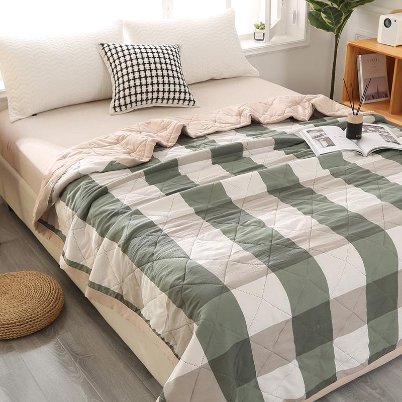 1 Pc Summer Cool Quilt Air-conditioned Quilt Suitable for Bedroom Living Room Summer Water Washed Cotton Quilt  Family Use