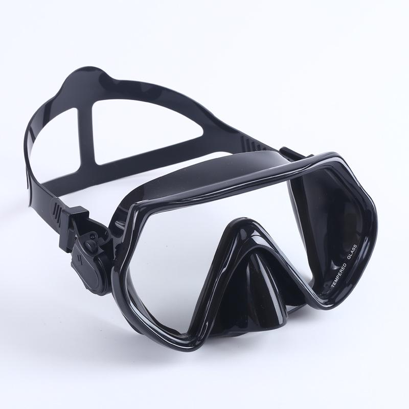 Large Frame Anti-Fog Diving Mask with Tempered Glass and Nose Clip for Adults
