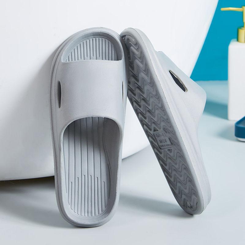 Summer thick-soled cool slippers women wear outside, step on shit sandals soft sole light couple indoor household bathroom slippers men