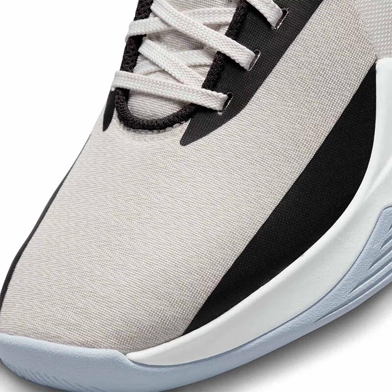 Nike Men's Precision VI Basketball Shoes