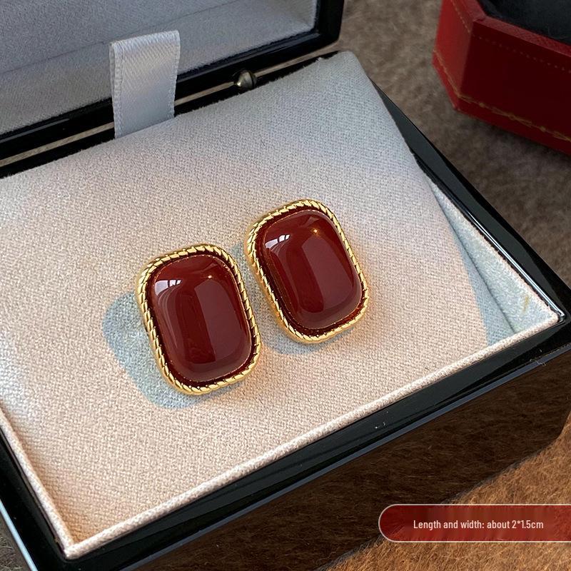 Elegante rote Ohrstecker: Retro Hong Kong Style für Damen - Vielseitiges Herbst/Winter Nischendesign.