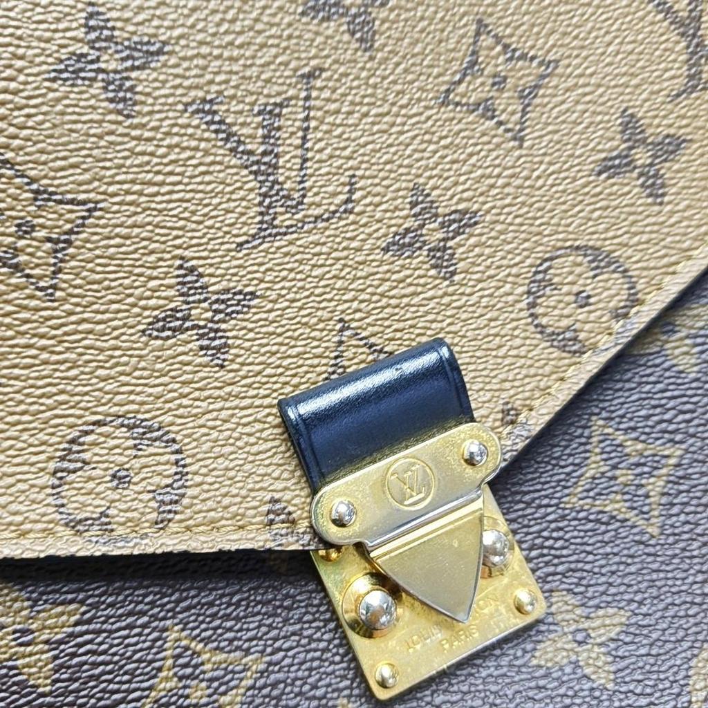 [Pre-Owned] Louis Vuitton Pochette Metis 'Brown Monogram Reverse Canvas' - Very Good #1PT78SI