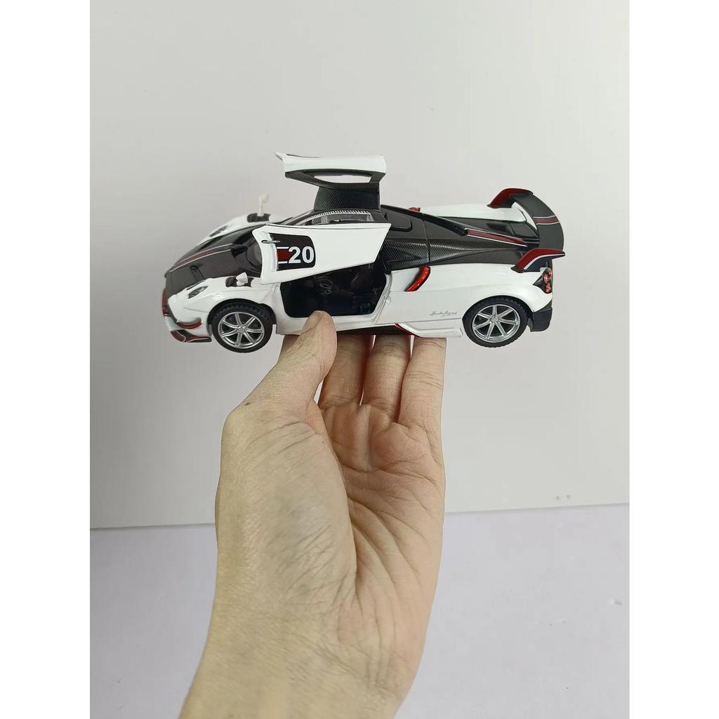 1/32 Simulation Pagani BC Alloy Supercar Model, Doors Can Be Opened with Sound and Light, Car Ornaments