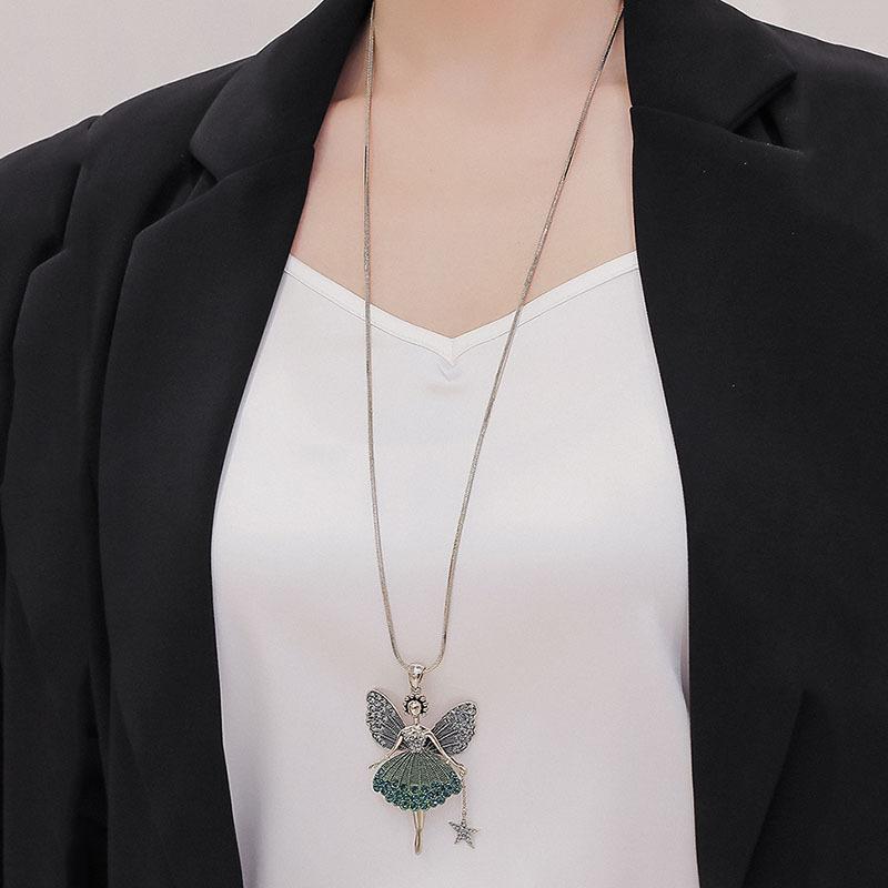 Cartoon Girl Wing Pendant Necklace, Shiny Design, Sweet And Versatile Collarbone Chain
