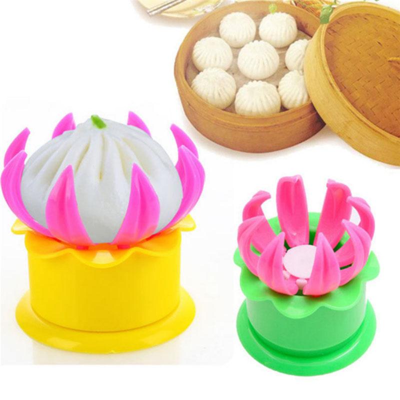 1Pcs Pastry Pie Bun Dumpling Machine Mold DIY Bun Maker Kitchen Cooking Tool Household Manual Pinching Bun Mold