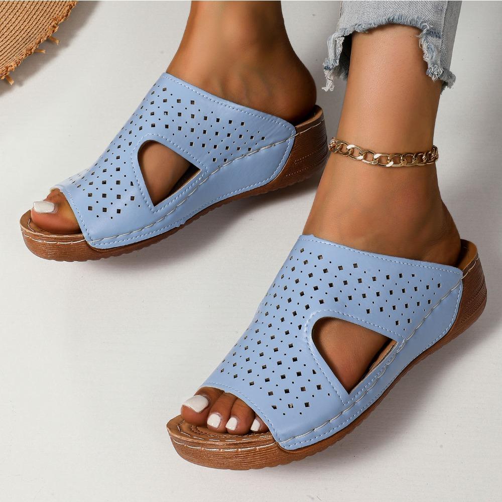 Fashion 2025 New Hollow Roman Sandals for Women Summer Open Toe Wedge Heel Beach Slippers Leisure High Heel Sandals Sandals