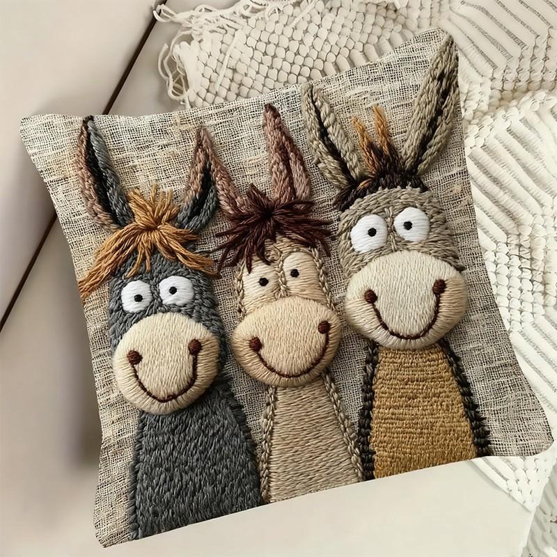 Böhmischer Plüsch-Kissenbezug mit Imitationsstickerei und Tiermotiven, 45x45cm