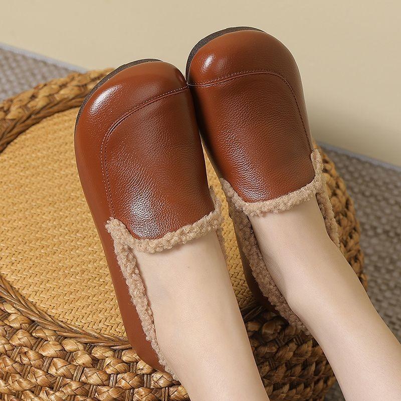 

Мягкая кожа зимняя бархатная шапка-бини обувь женская мягкая подошва кожаная обувь на один педаль пушистая обувь огромный комфорт обувь для мамы плоская подошва универсальная 40