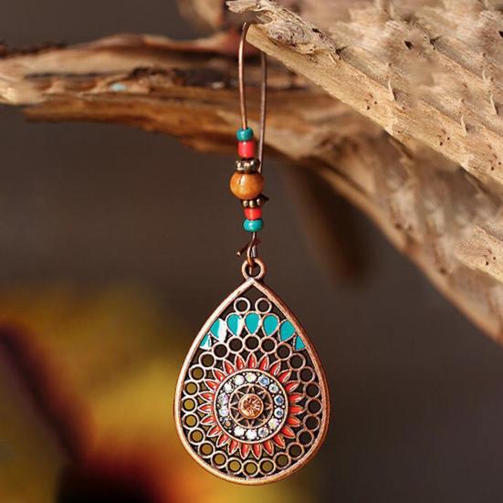 1 Pair Women Earrings Water Drop Shape Vintage Bohemia Style Hollow Out Flower Dangle Earrings for Gift