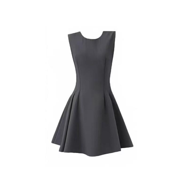 Black sleeveless dress women's new summer beautiful slim waist a word small black dress short skirt
