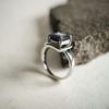 Серебряное кольцо с натуральным сапфиром 3.6ct, вес изделия 4,4 гр (2181125)