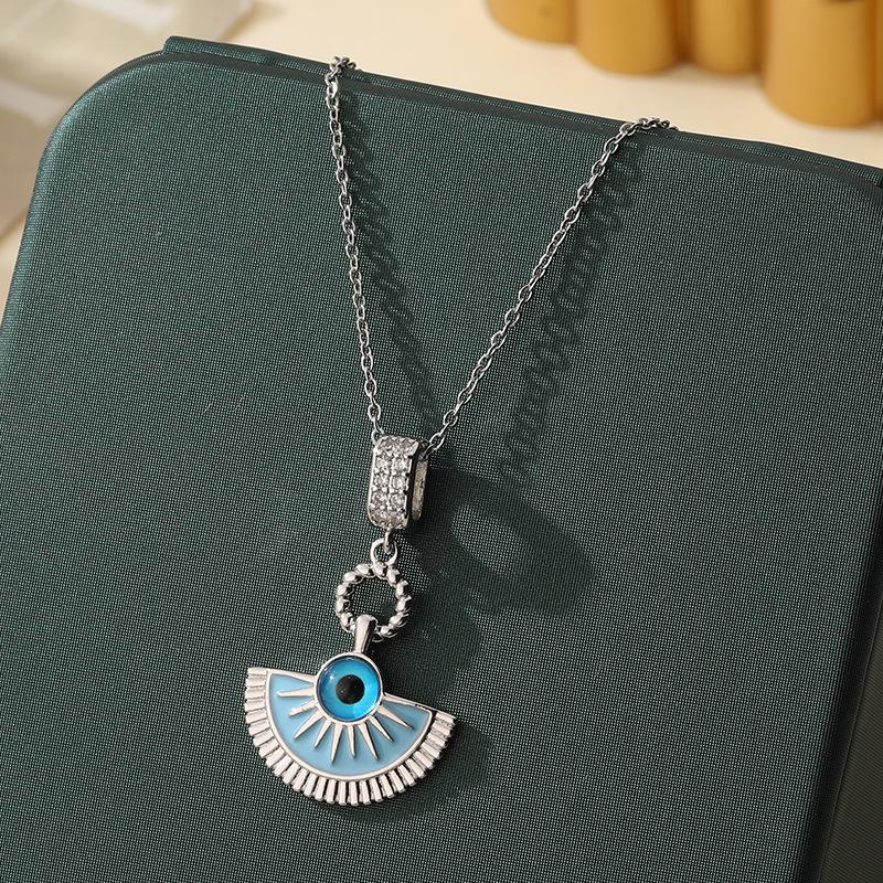 Beliebte Halskette mit blauem bösen Blick aus Titanstahl für Damen – Vielseitiger und personalisierter Schlüsselbeinkettenschmuck