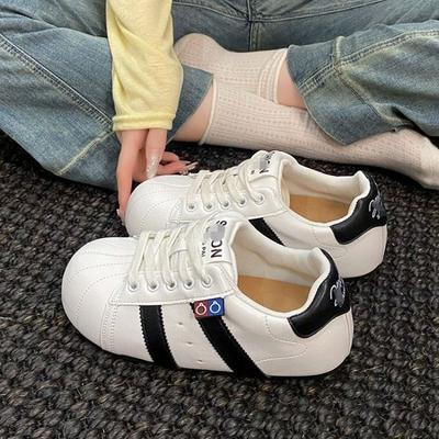 Wind Shell Head Leather Board Shoes Women's New Autumn Big Head Bread Shoes Versatile Flat Casual Shoes