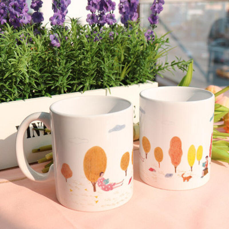 ic675-Design Mug 2p-Autumn is the season for reading