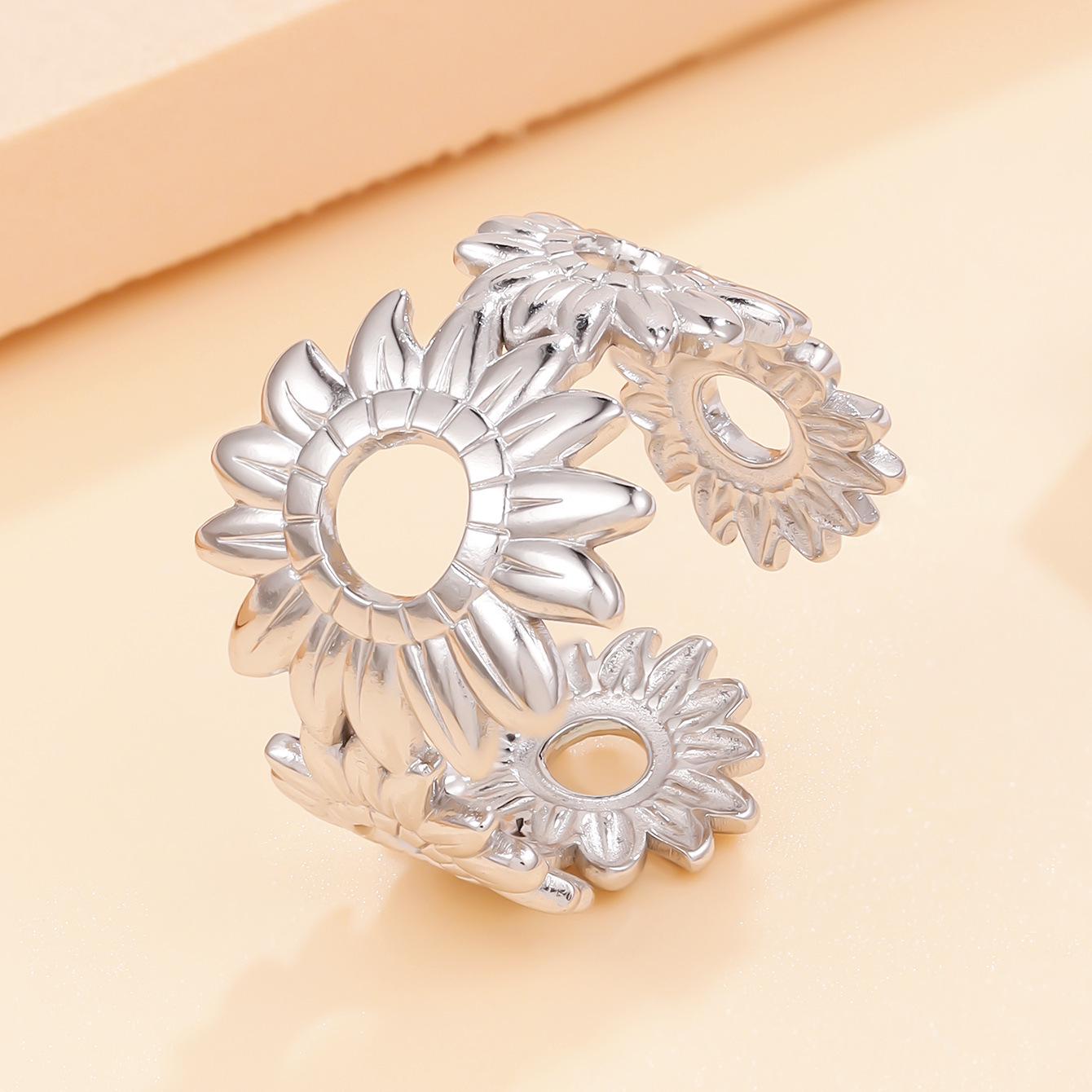 Retro Old Money Heavy Metal Daisy Sunflower Open Wide Band Stainless Steel Ring