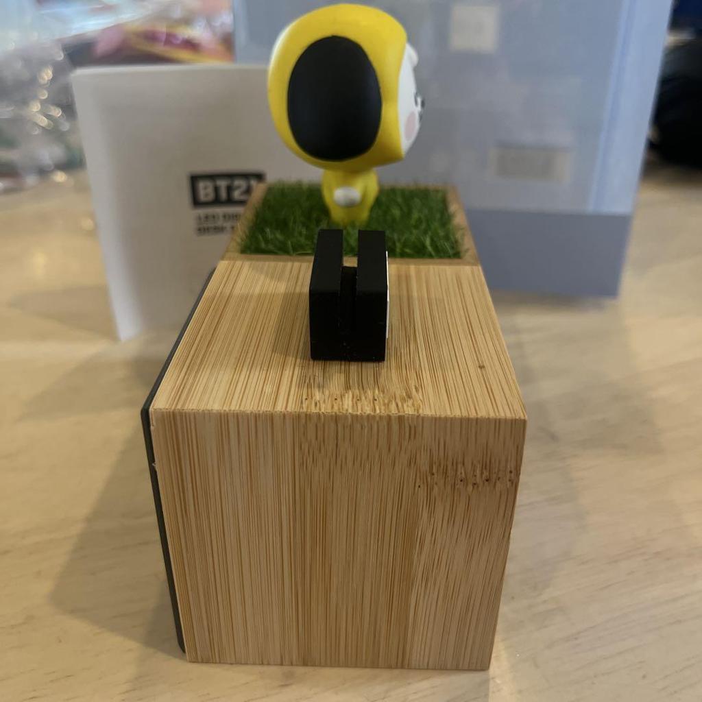 [USED] Not available in Japan, Korea official shop limited BT21 digital desk clock Chimmy