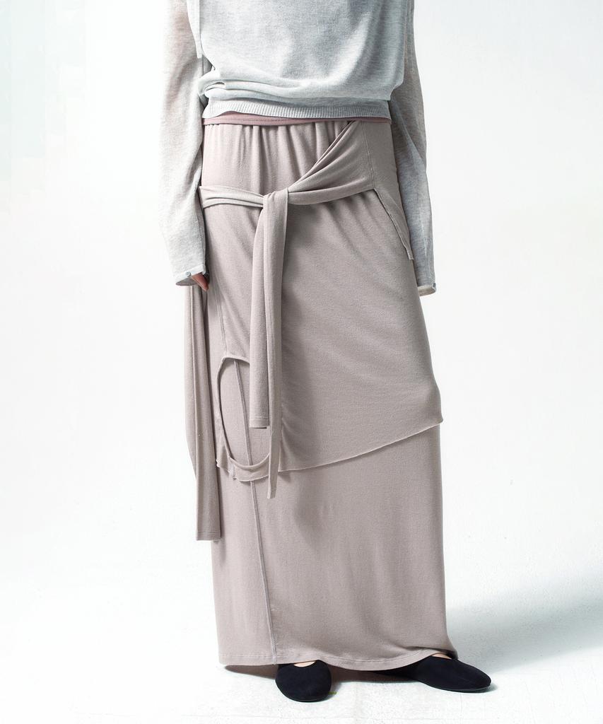 Insilence Woman 3-Layer Maxi Skirt Ash Beige