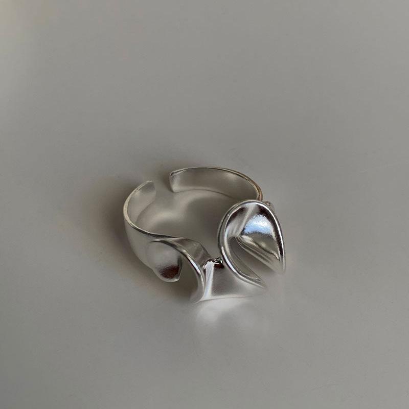 Niche Design Lotus Leaf Female Fashionable Petal Open Finger Ring Frosted Hypoallergenic Casual Everyday Dainty Minimalist Size Adjustable Ring