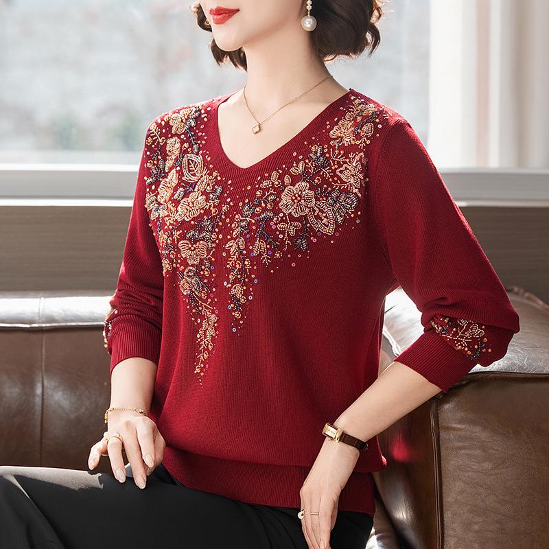 Happy Mother-in-law V-neck Red Knitwear with Handmade Sequin Embroidery - Slimming and Age-Reducing Top for Spring and Autumn