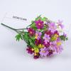 Boliginnredning – Dekorative blomster og kranser