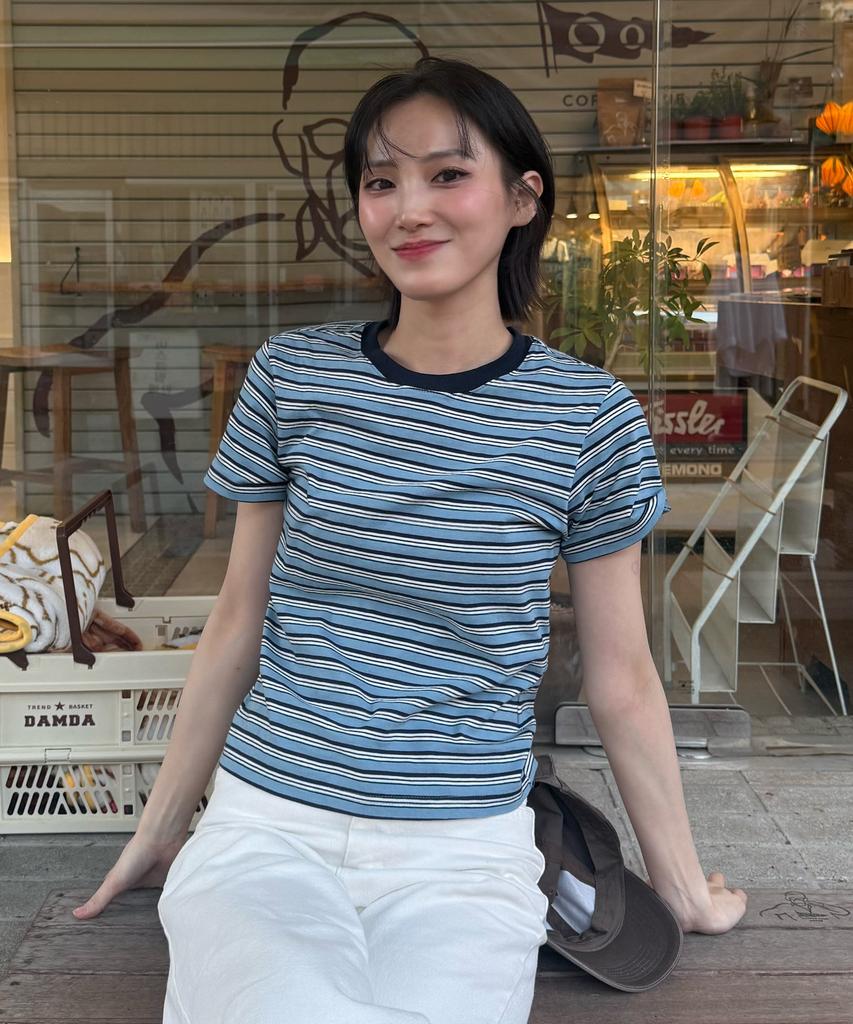 BASEMOMENT (W) Striped Border Crop Top Sky Blue