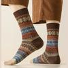 Retro National Style Embroider Flower Socks Women Trend Streetwear Knitted Middle Socks Female Autumn Winter Chic Contrast Socks