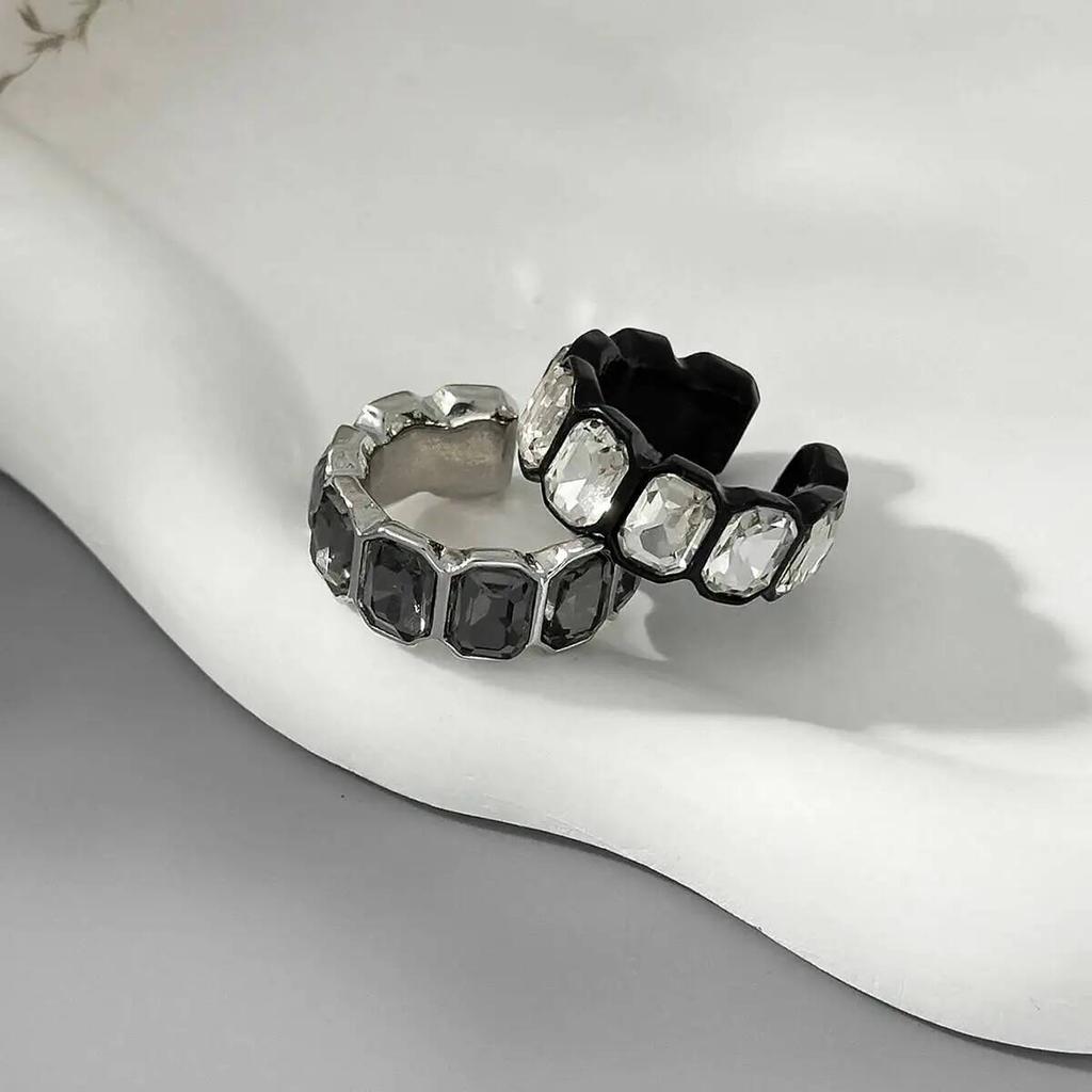 IngeSight.Z 2026 Trendy Square Grey Crystal Ring Women Minimalist Silver Color Geometric Finger Ring Acrylic Daily Wear Jewelry