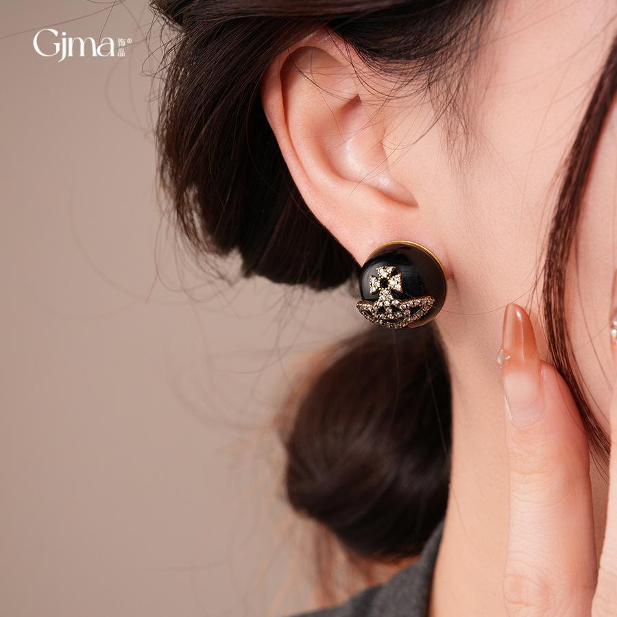 European and American Retro Zircon Saturn Geometric Pearl Earrings Light Luxury Stud Earrings Personalized Earrings Women