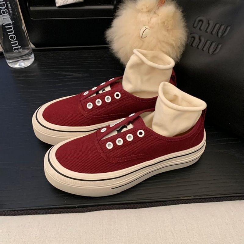 One-pedal Round Head Thick-soled Versatile Casual Board Shoes Versatile Breathable Thick-soled Canvas Shoes Spring and Autumn 2025 New Models