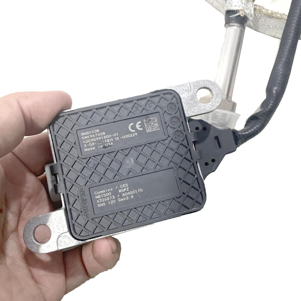 5WK96741: Compatible Nitrogen Oxide Sensor for Foton 12V Light Truck with Cummins Engines (Part Numbers: 4326873, 4326874).