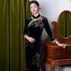 Black Velvet Mother Outfit New Chinese Style Long Autumn Long-sleeved Cheongsam Improved Women's Retro Slim Spring and Autumn Clothing