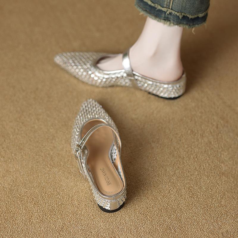 

852-1 Персонализированная модная обувь Баотоу, дышащие универсальные удобные темпераментные шлепанцы, корейская версия, полуподдержка, одна педаль 39 серебряный