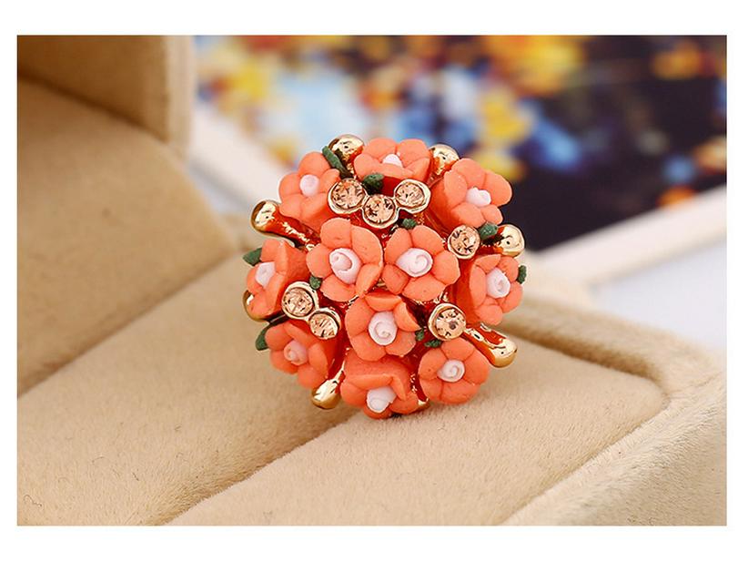 

Женский комплект колец с бриллиантами и керамическим цветком — простой, модный и уникальный Ring