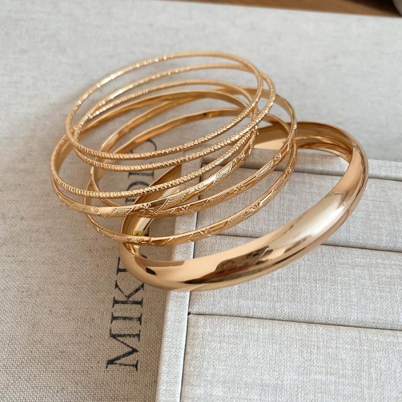 Pentagram open bracelet set, personalized trend metal wind bracelet design sense, niche jewelry women