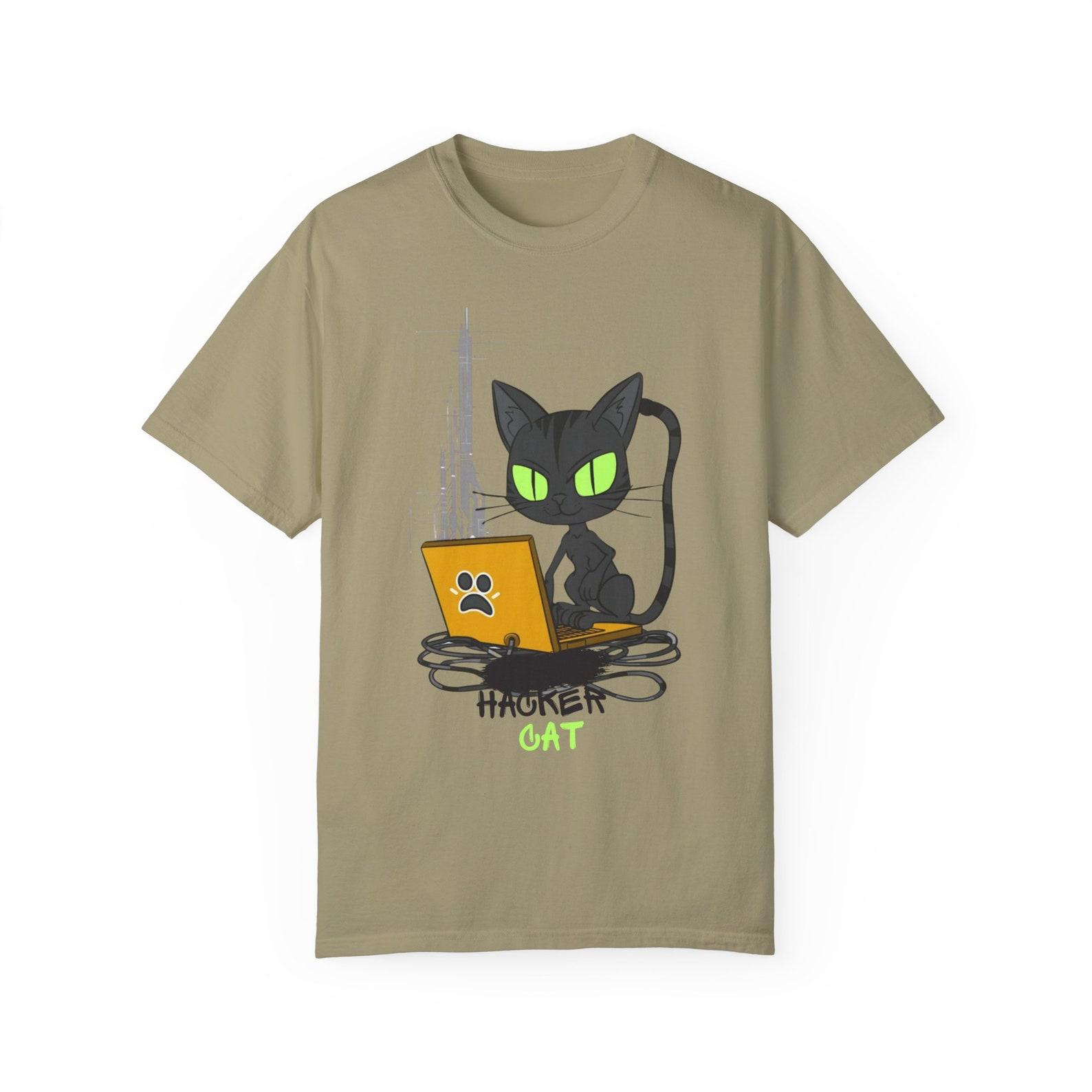 Hacker Cat T-Shirt: Geeky Programmer Feline Tee S