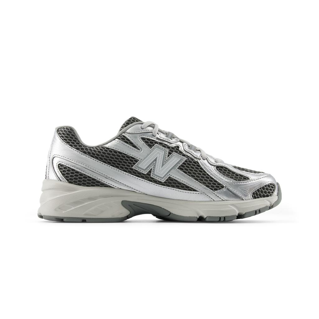 New Balance NB 740 Chunky Sneakers Unisex Silver Gray