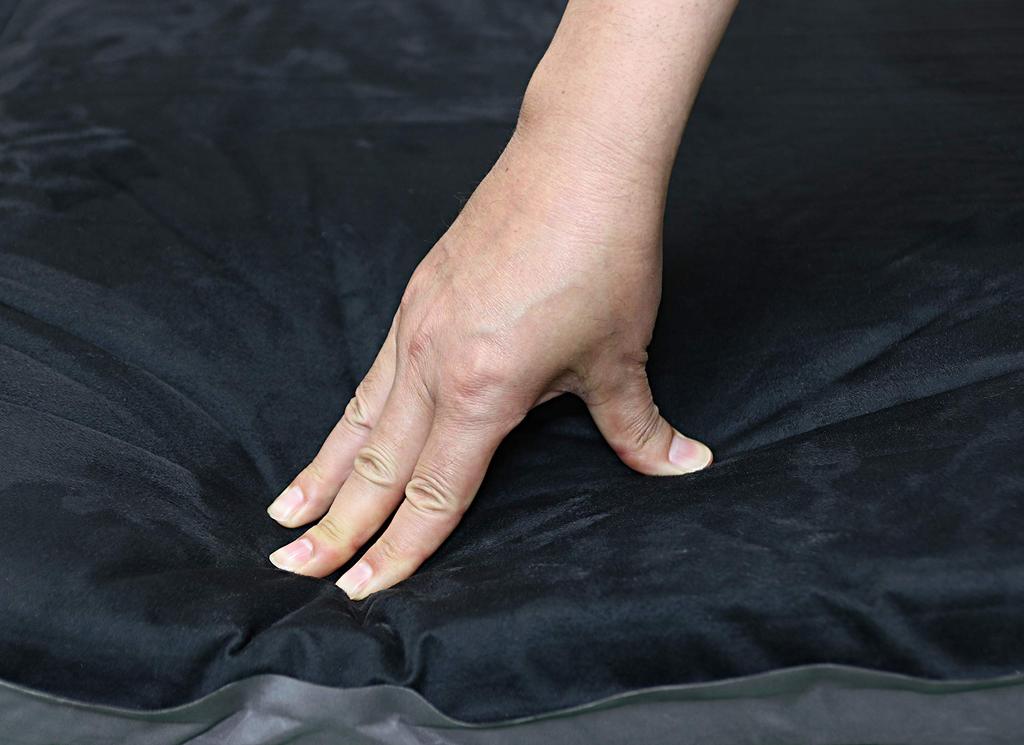 Kakuri Sangyo KAKURI Надувний килимок, Одинарний замшевий стиль, Товщина 7 см, Килимок для вулиці, Кемпінг, Сон в машині, Автоматичне надування, Компактний, Сірий з