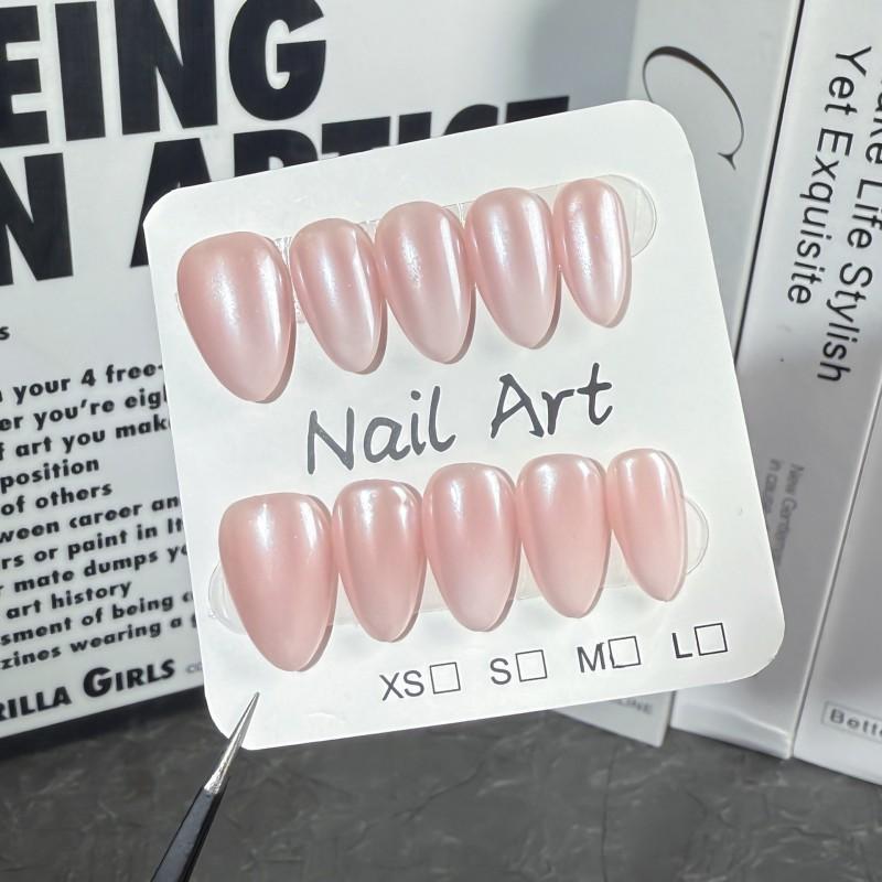 Short Almond Press-On Nails Pure Color Gradient Handmade Wearable Nail Tips Minimalist Fresh Style