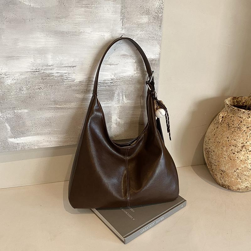 

Сумка женская ретро популярная сумка-мессенджер модная повседневная мягкая поверхность большая вместительная сумка через плечо without pendant темно-коричневого